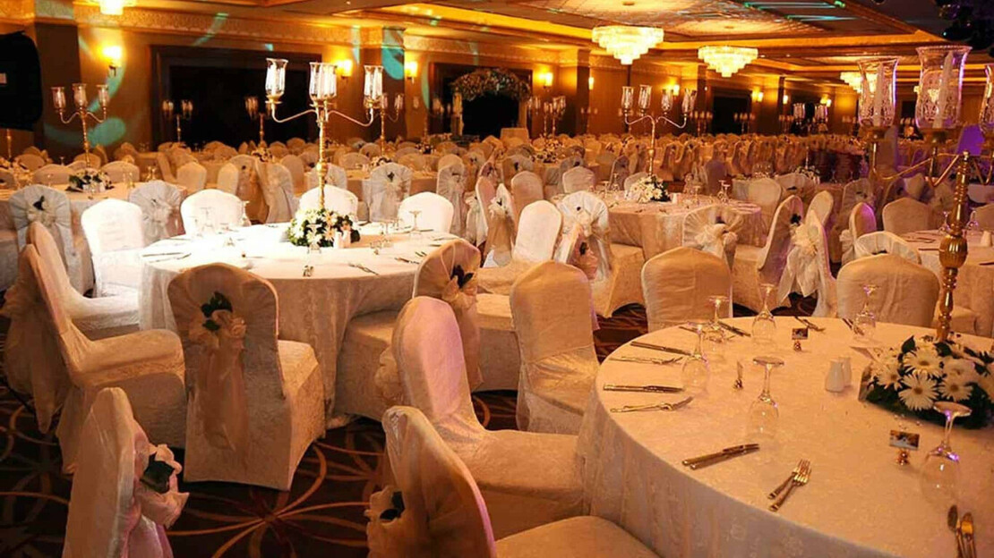 Side Crown Charm Palace